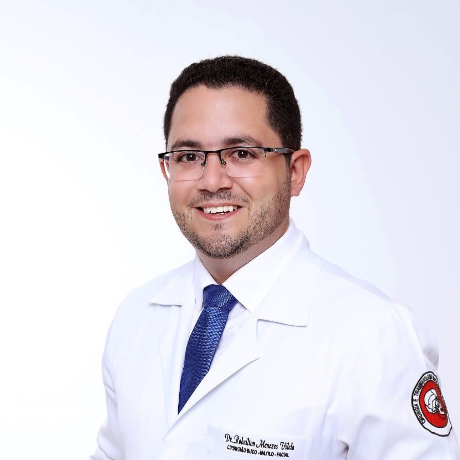 Dr. Robeilton Menezes